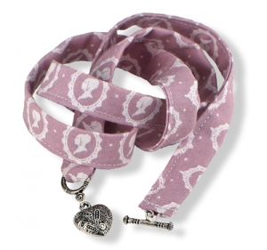 Stoffarmband flieder Tildastoff mit Herz
