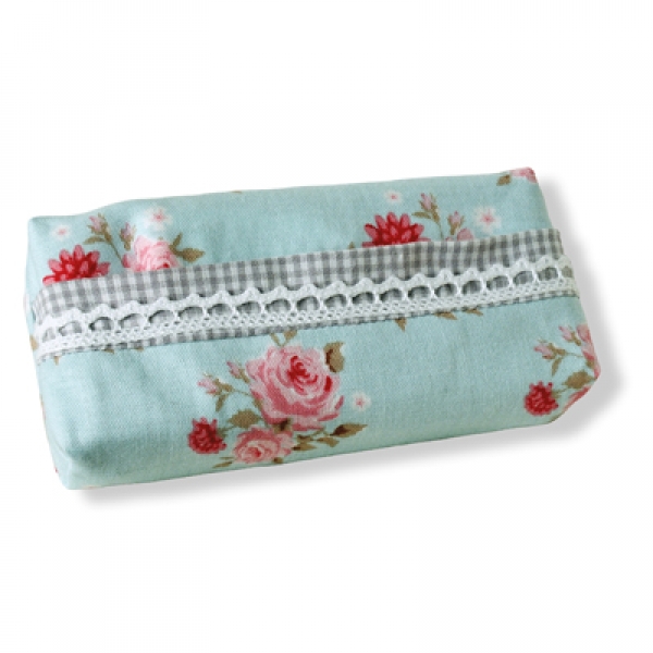 Tätüta hellblau mit Rosen