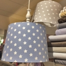 Deckenlampe zum Hängen hellblau mit Sternen